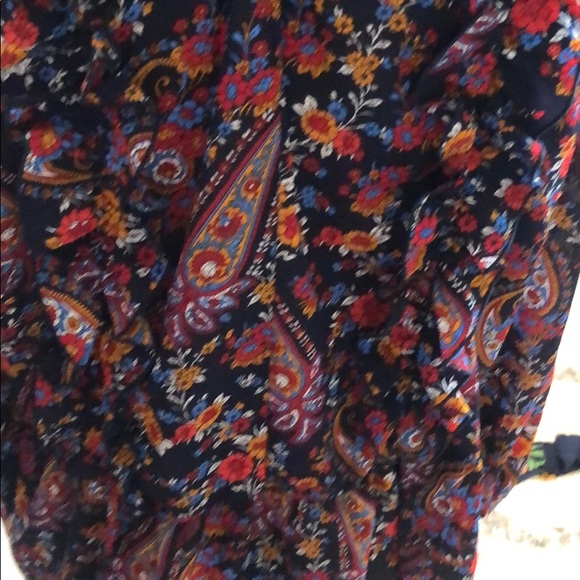 Nice blouse - Picture 4 of 4